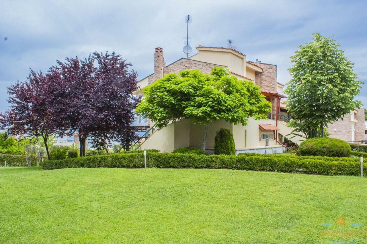 Sani Residence Villa Exteriör bild